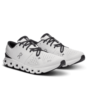 On Cloud X 4 Tenis en Color Marfil