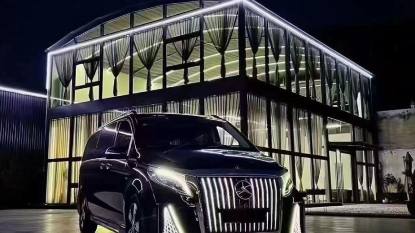 Rent Mercedes V Class in Lucknow