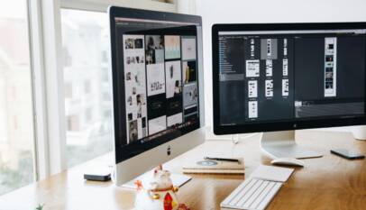 AI Logo Generators vs. Professional Designers